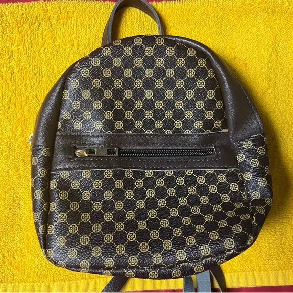 Mini backpack - Picture 1 of 4